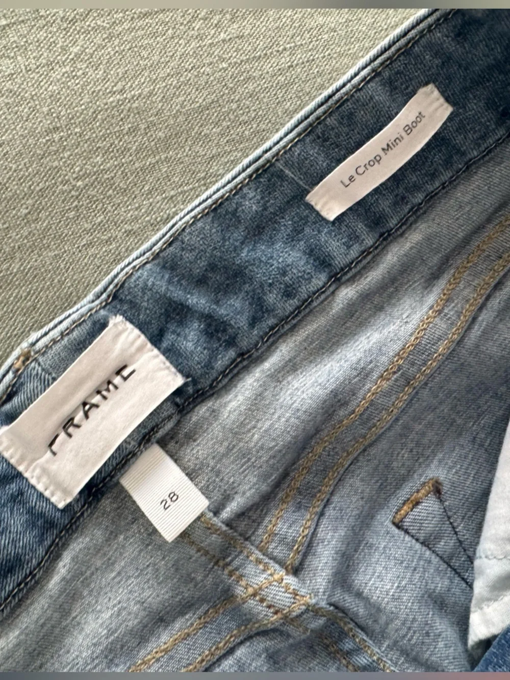 FRAME LE CROP MINI BOOT STAGGER RAW HEM GRENOBLE DESIGNER DENIM JEANS SZ 28 - Picture 12 of 15